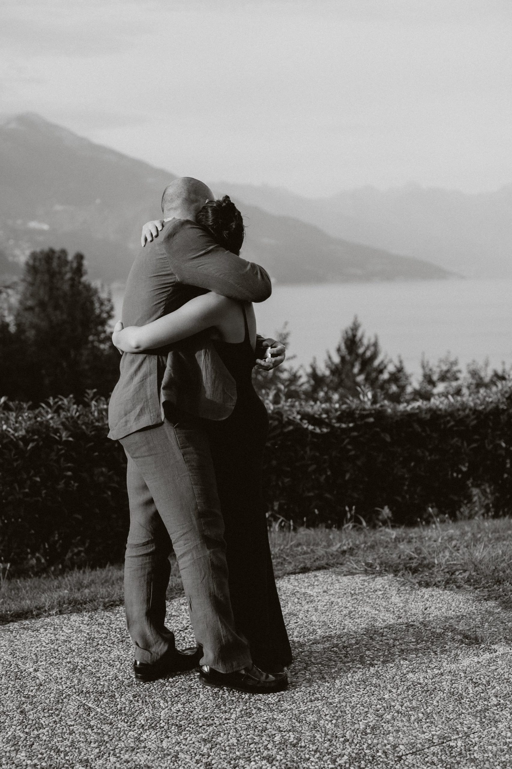 Lake Como proposal photoshoot