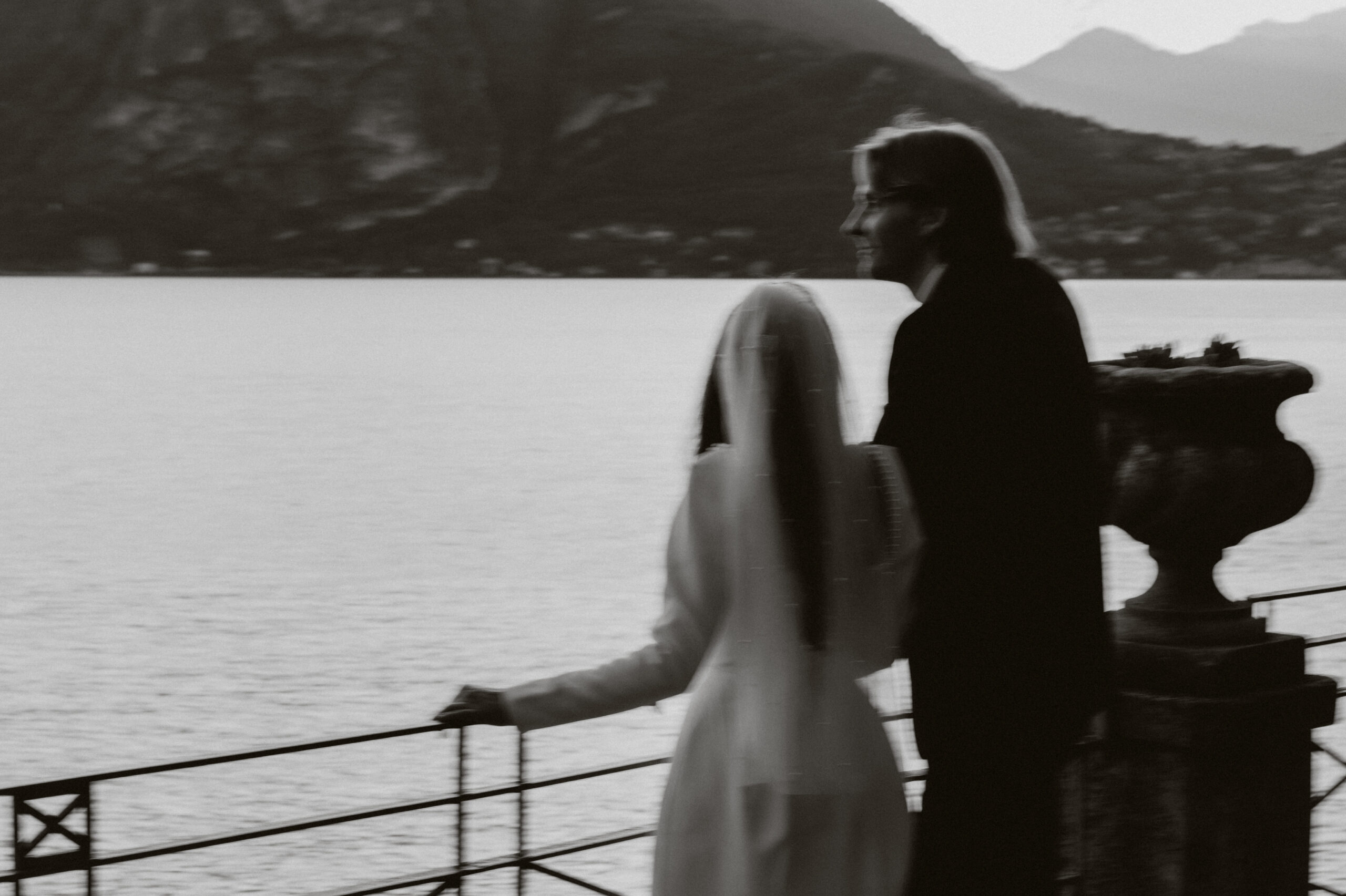 Luxury elopement shooting on Lake Como